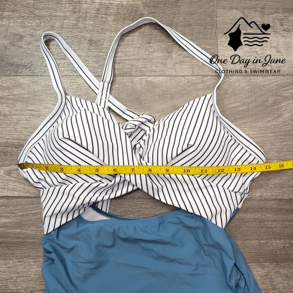 Eomenie Cross Front Tie Back Cut Out One Piece Swimsuit Size M - Picture 5 of 7